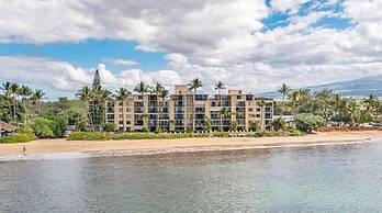 Kihei Beach, #407 1 Bedroom Condo by RedAwning