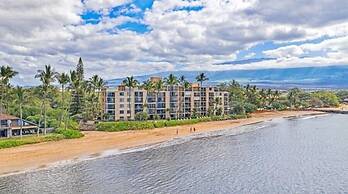 Kihei Beach, #407 1 Bedroom Condo by RedAwning