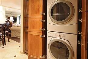 Kihei Beach, #102 2 Bedroom Condo by RedAwning