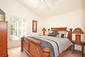 Casa Dilaura 4 Bedroom Home by RedAwning