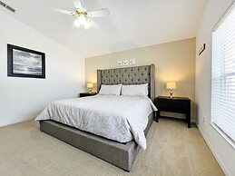 Bloomingdale Villa 4 Bedroom Home by RedAwning