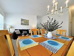 Bloomingdale Villa 4 Bedroom Home by RedAwning