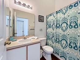 Bloomingdale Villa 4 Bedroom Home by RedAwning