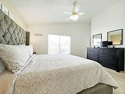 Bloomingdale Villa 4 Bedroom Home by RedAwning