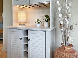 Lullaby Loft 3 Bedroom Condo by RedAwning