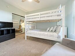 Lullaby Loft 3 Bedroom Condo by RedAwning