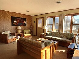 Hatteras Beachhouse 3 Bedroom Cottage by Redawning