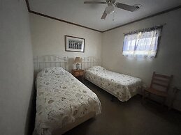 Hatteras Beachhouse 3 Bedroom Cottage by Redawning