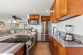 Kamaole Nalu, #303 2 Bedroom Condo by RedAwning