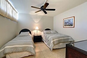 Kamaole Nalu, #303 2 Bedroom Condo by RedAwning