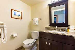 Kihei Surfside, #311 1 Bedroom Condo by RedAwning