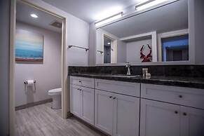 Makena Surf, #g-104 2 Bedroom Condo by RedAwning