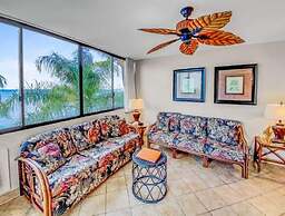 Kealia Resort, #304 2 Bedroom Condo by RedAwning