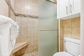 Sugar Beach Resort, #125 1 Bedroom Condo by RedAwning