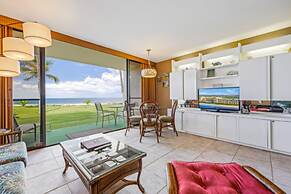 Sugar Beach Resort, #125 1 Bedroom Condo by RedAwning