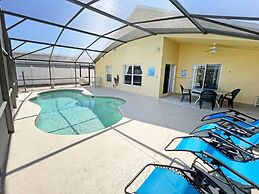 Sweet Magnolia 4 Bedroom Home by RedAwning