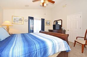 Sweet Magnolia 4 Bedroom Home by RedAwning