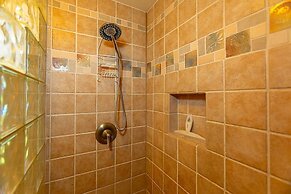 Wailea Ekolu Two Bedrooms by Coldwell Banker Island Vacations