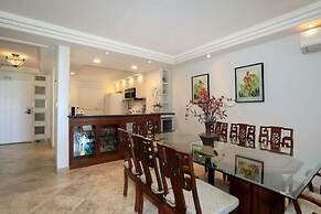 Royal Mauian, #202 3 Bedroom Condo by RedAwning