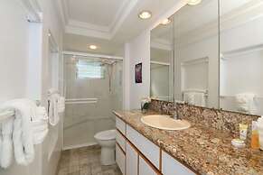 Royal Mauian, #202 3 Bedroom Condo by RedAwning