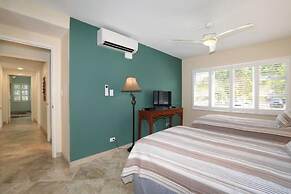 Royal Mauian, #202 3 Bedroom Condo by RedAwning