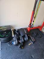 4 - Bed home, w/ Cali King Bed - 12 mins. to DTWN