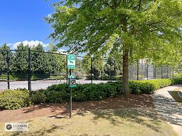 4 - Bed home, w/ Cali King Bed - 12 mins. to DTWN