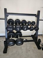 4 - Bed home, w/ Cali King Bed - 12 mins. to DTWN