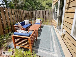 4 - Bed home, w/ Cali King Bed - 12 mins. to DTWN