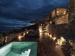 Peliva Nature Suites Complex