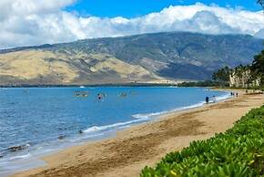 Kihei Beach, #107 1 Bedroom Condo by RedAwning
