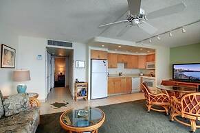 Kihei Beach, #405 1 Bedroom Condo by RedAwning
