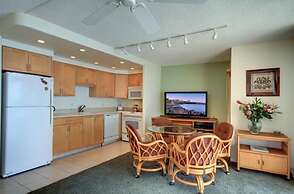 Kihei Beach, #405 1 Bedroom Condo by RedAwning