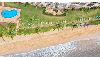 Kihei Beach, #405 1 Bedroom Condo by RedAwning