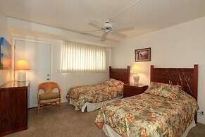 Kihei Beach, #509 2 Bedroom Condo by RedAwning