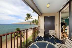 Kihei Beach, #509 2 Bedroom Condo by RedAwning