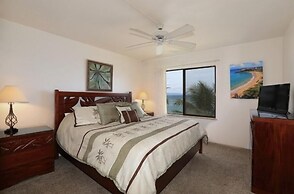 Kihei Beach, #509 2 Bedroom Condo by RedAwning