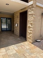 Kihei Beach, #409 2 Bedroom Condo by RedAwning