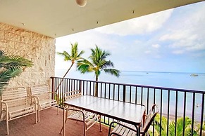 Kihei Beach, #409 2 Bedroom Condo by Redawning