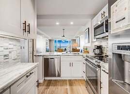 Royal Mauian, #517 2 Bedroom Condo by RedAwning