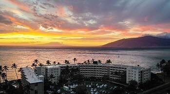 Royal Mauian, #517 2 Bedroom Condo by RedAwning