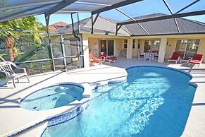 Dolcetto Den 4 Bedroom Home by RedAwning