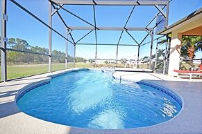 Dolcetto Den 4 Bedroom Home by RedAwning