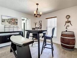 Windwood Villa 4 Bedroom Home by RedAwning