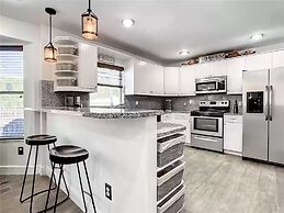 Windwood Villa 4 Bedroom Home by RedAwning