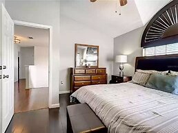 Windwood Villa 4 Bedroom Home by RedAwning