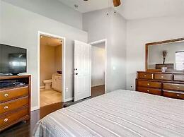 Windwood Villa 4 Bedroom Home by RedAwning