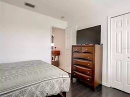 Windwood Villa 4 Bedroom Home by RedAwning