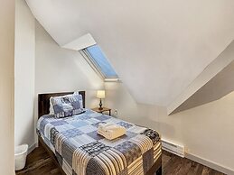 Mountain Green Condos at Killington by RedAwning