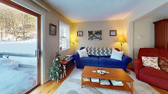 Hakuna Matata - 10 Minutes To Killington Lifts 3 Bedroom Home by RedAw